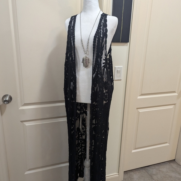 Black crochet duster - Picture 6 of 6